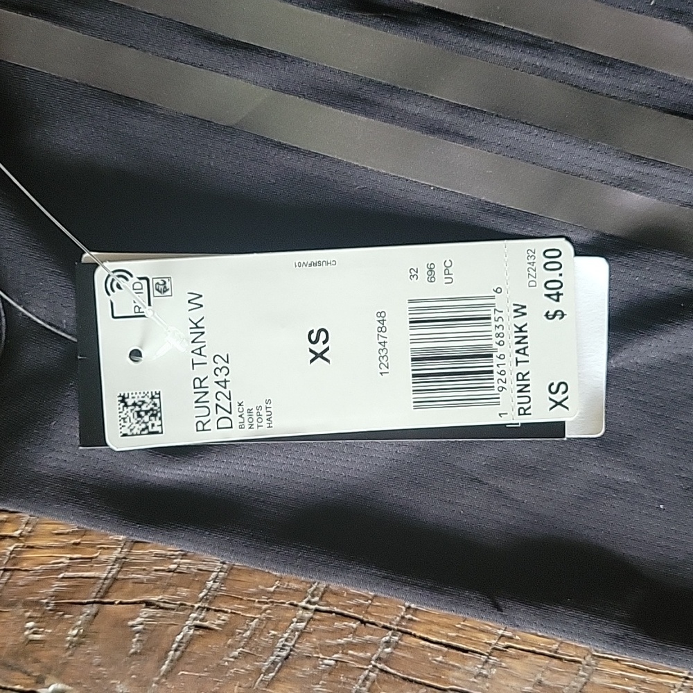 Adidas women's tank - Picture 3 of 3